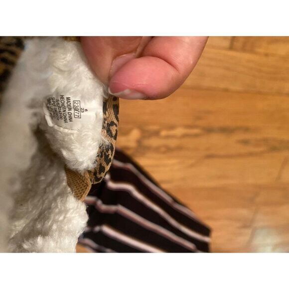 Old Navy, women's fur lined animal leopard slip on flats size 6 - Picture 6 of 6